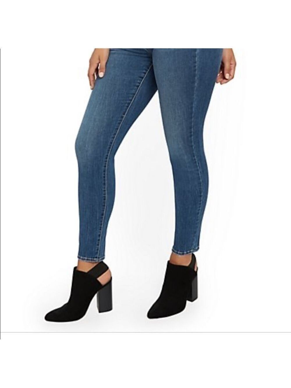 NEW YORK & COMPANY Soho Jeggings size 0